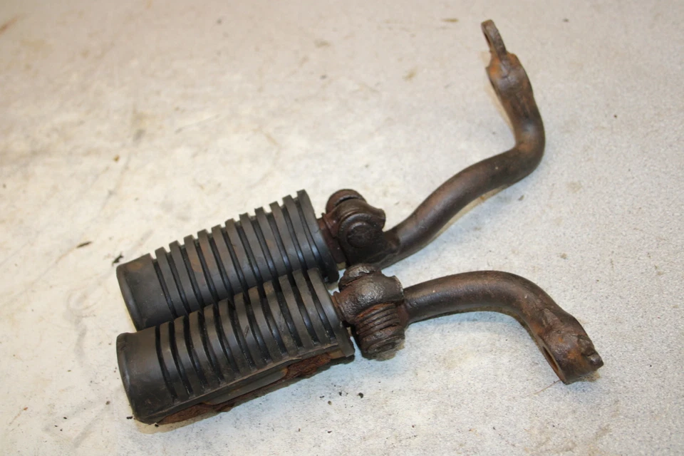 Honda CB360T 1975 reposapiés delanteros clavijas juego peldaños par CB360 B1-1506.XA Foto 3 de 4