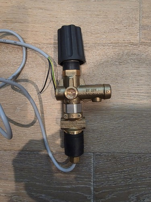 #ad HYDROTEK UU261 Unloader with Pressure Switch $125.00