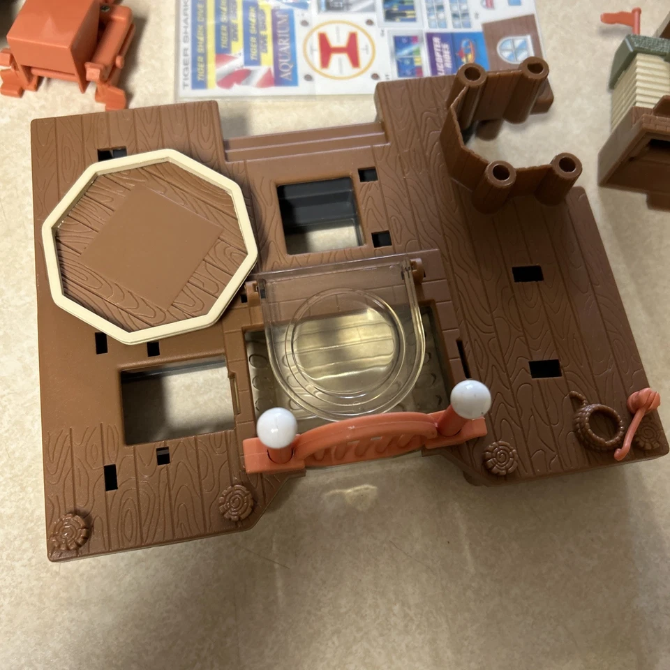 VINTAGE 1996 MICRO MACHINES EXPLORATION TIGER SHARK & LOST TREASURE - NEW - Image 4 of 4