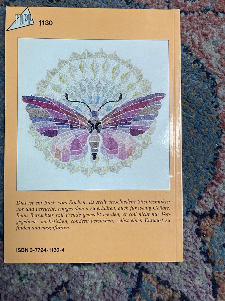 Miniatur Stickerei Embroidery book By Hanna Stoffler - Image 2 of 2