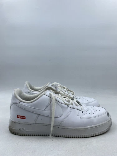 Baskets blanches Nike Supreme Air Force 1 logo boîte basse M 13