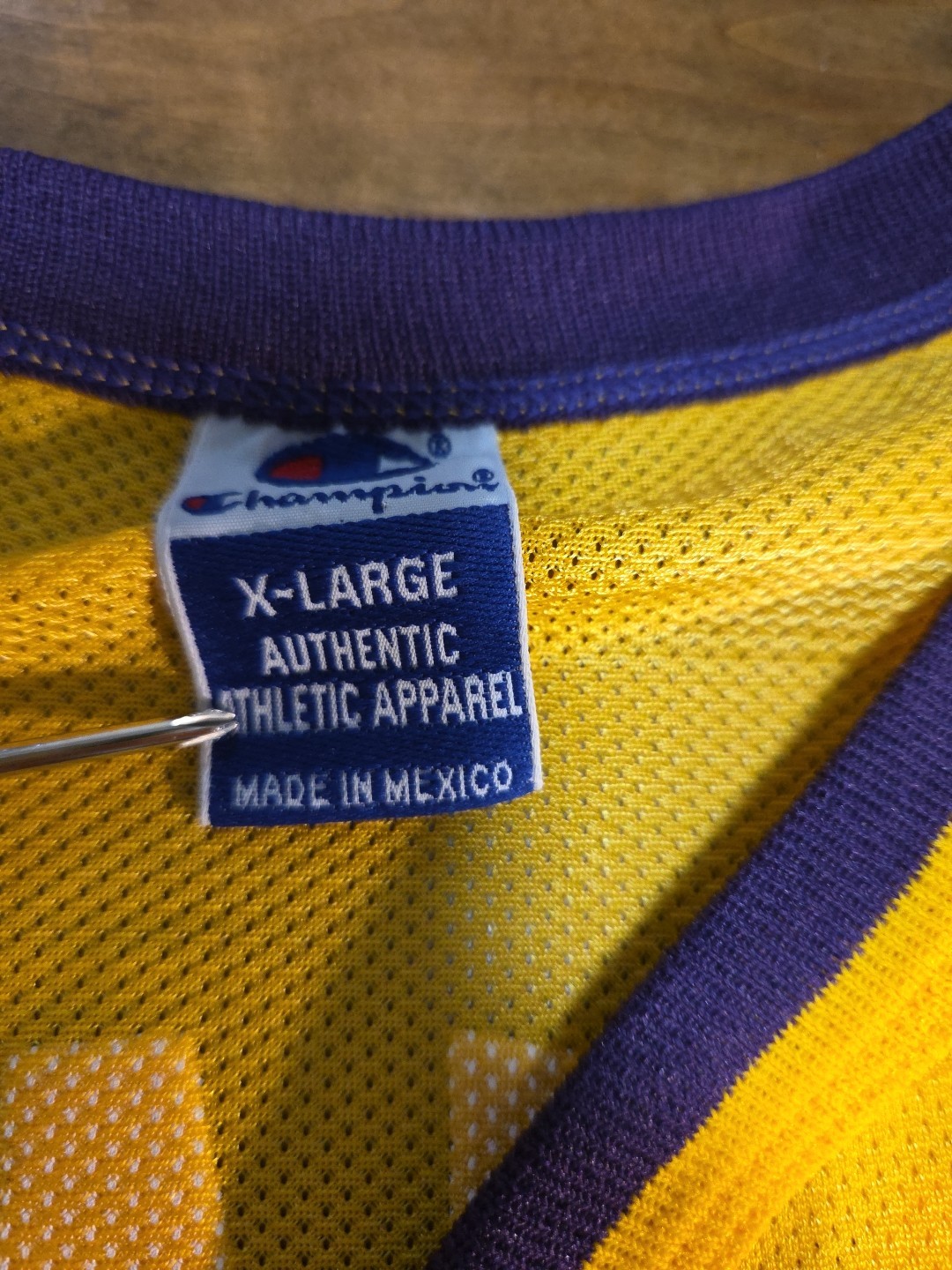 Vintage Champion Kobe Bryant Los Angeles Lakers 8 Jersey Mens 48 XL Gold NBA image 6