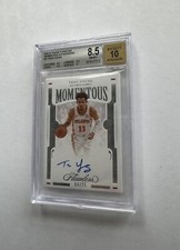 TRAE YOUNG Hawks 2020-21 Panini Flawless Momentous Autographs /25 Beckett BGS 10