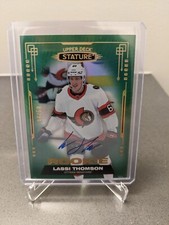 2021-22 Upper Deck Stature Lassi Thomson Green Rookie Auto SP /50 Senators 🔥🔥