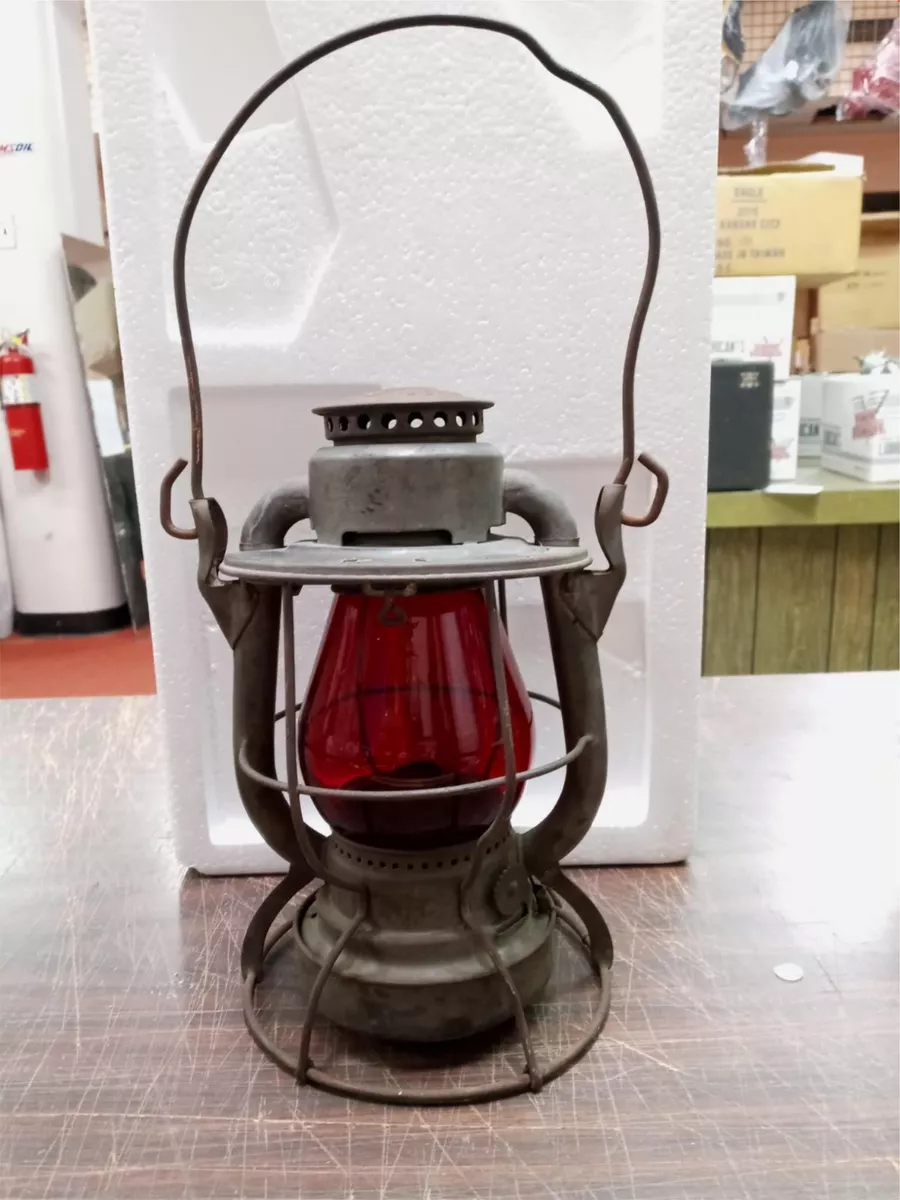 Vtg Dietz Vesta Red Glass B.R. P.RY. Railroad Lantern New York USA Oil Lamp