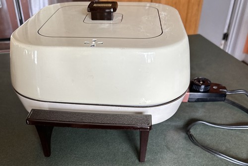 VTG Sunbeam 12"x12" Frypan Electric Skillet Multi Cooker 80s Almond TESTED&WORKS - Picture 2 of 15