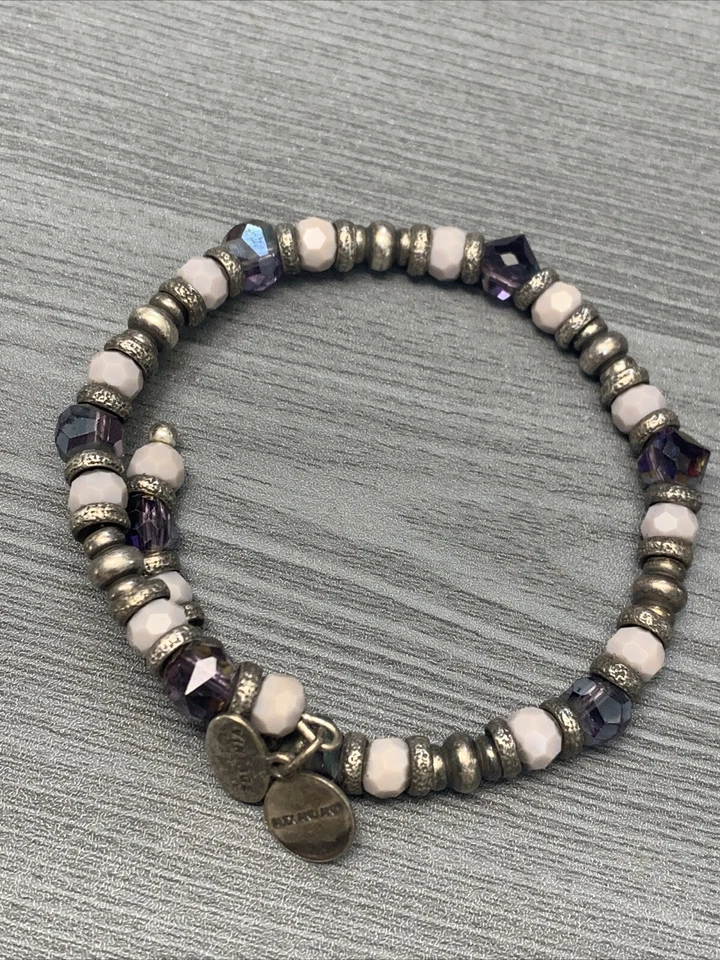Pulsera vintage Sixty Six Alex & Ani amatista profunda lavanda vidrio cuentas Foto 2 de 4