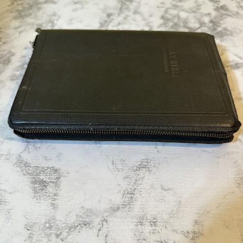Vtg Holy Bible Concordance Zip Cover Cross Zipper Pull New & Old Testaments - Picture 4 of 13