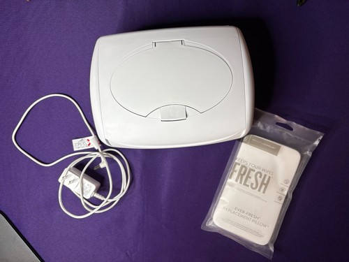 Prince Lionheart Ultimate Baby Wipes Warmer w/ Integrated Nightlight Pop-Up 0231