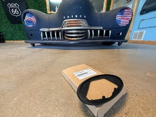 (1) MINI Cooper Driver door side mirror gasket genuine R50 R52 R53 51167058083