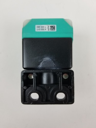 Pepperl+Fuchs NBB20-L2M-E2-V1 Inductive Sensor 3-Wire 20mm Flush 10-30Vdc NEW - Picture 6 of 9