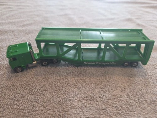 Vintage 1982 Mattel Hot Wheels Truck Co. Newcar Car Transporter Action Set Green