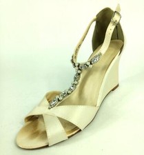 Davids Bridal Womens Wedding Wedges Ivory Veni, Size 7.5