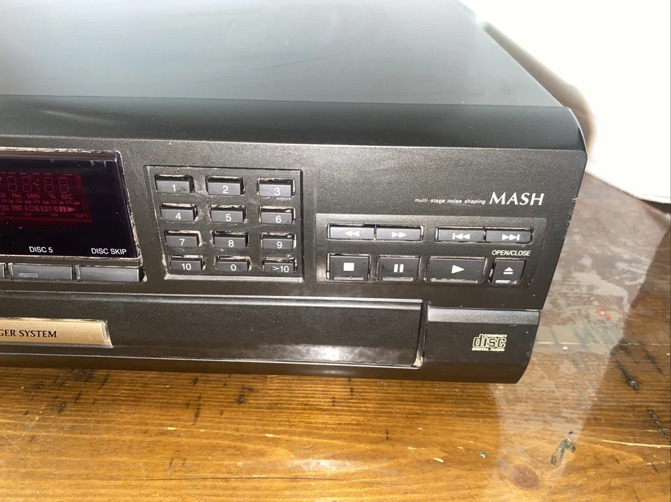 Cambiador de CD Technics SL-PD9 5 discos - sin control remoto - probado y funciona Foto 4 de 4