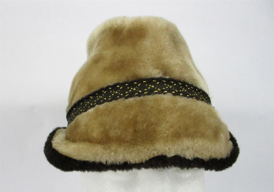 Sombrero de piel vintage United Hatters Cloche marrón con pluma invierno mediano años 20 30 Foto 2 de 4