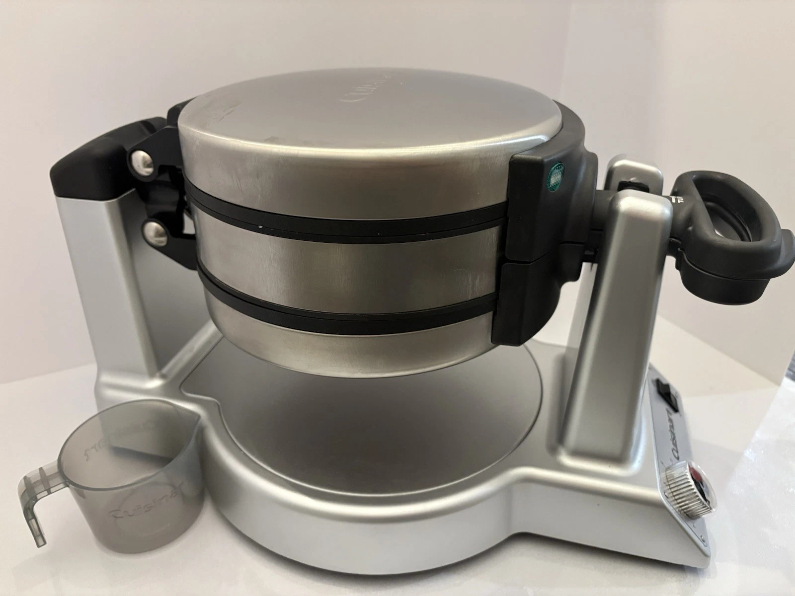 Cuisinart WAF-F20 Double Belgian Waffle Maker Stainless Steel 1400W - Tested
Opens in a new window o