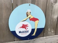 Mobiloil Mobilgas Gasoline Round Metal Pinup Girl Pin Up  sign Mobil oil gas