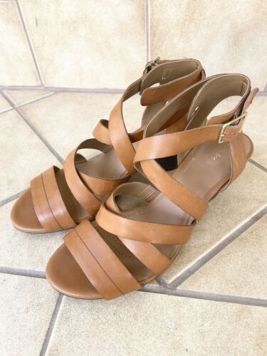 Clarks Artisan Cognac Low Heels - Size 8.5 / 39.5 - Strappy Summer Sandals - Picture 1 of 6