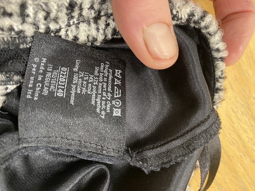 Per una black skirt embroidery details - Picture 4 of 4