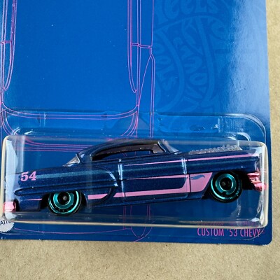 2022 Hot Wheels Blue and Pink 54th Anniversary 5 Car Set Skyline