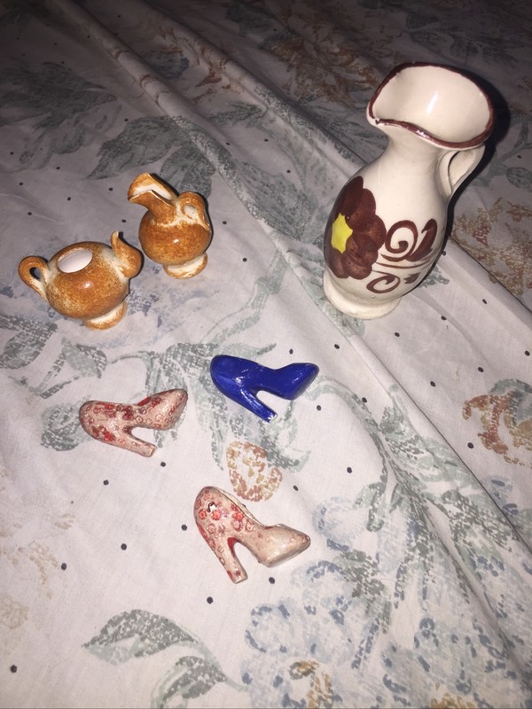 Lot Of Six Vintage Small Ceramic Items 
