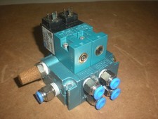 Bank of 2 MAC 45A-LAC-DDAJ-2KJ Solenoid Valves - 24VDC - Coils Tests OK -  2