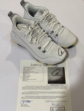 Stephen Curry Rookie Cards and Autograph Memorabilia Guide 59