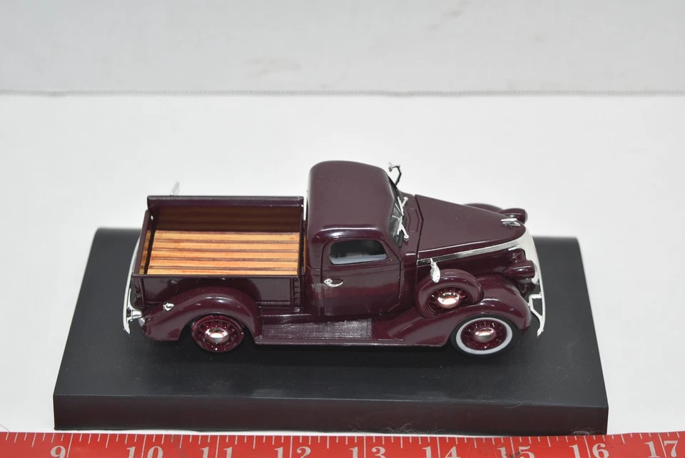 Signature Models 1/32 1937 Studebaker Pickup Franklin Mint Die Cast Car Truck - Image 4 of 4