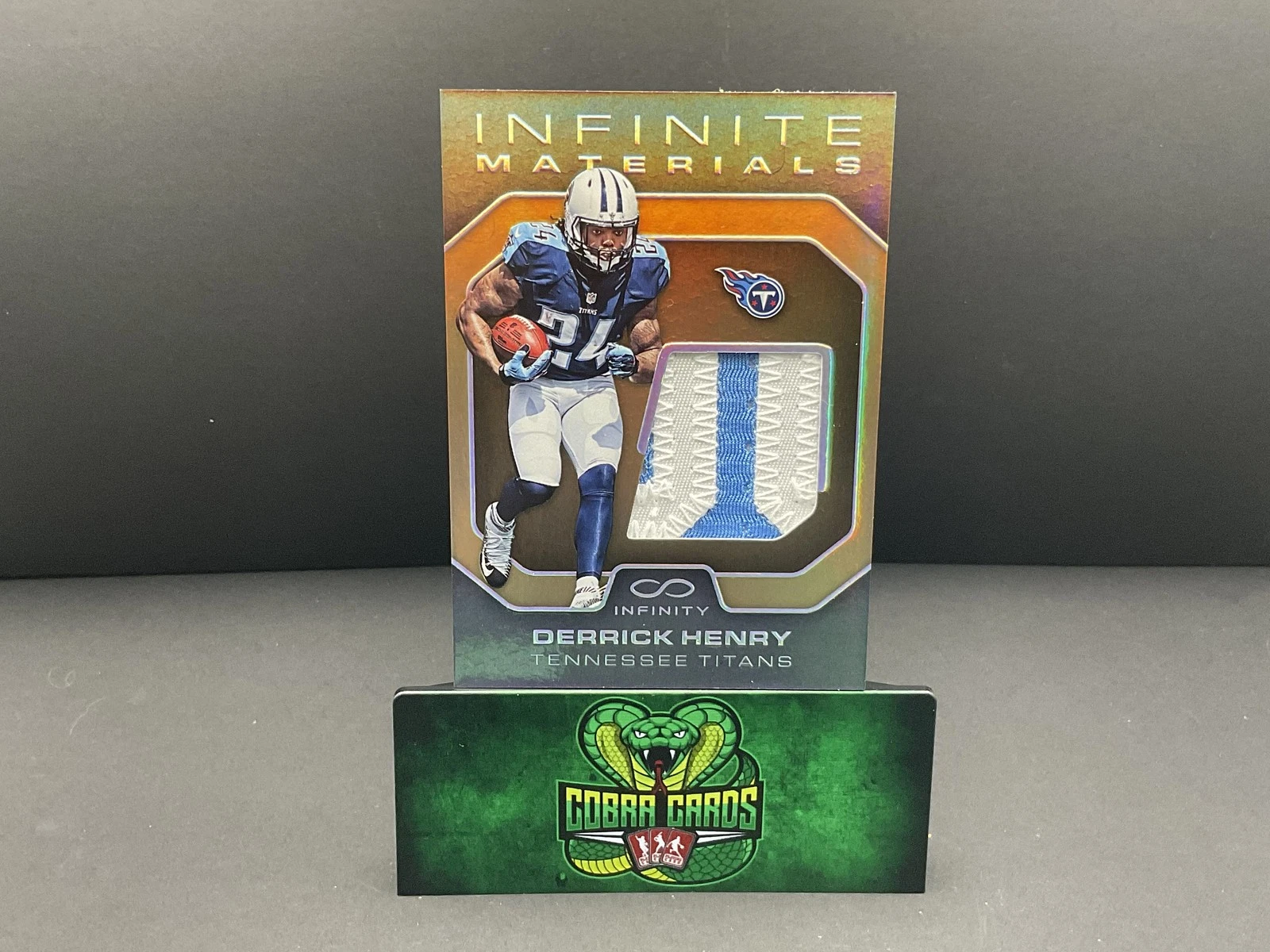 Derrick Henry Panini Infinity Rookie Infinite Materials #DH Base