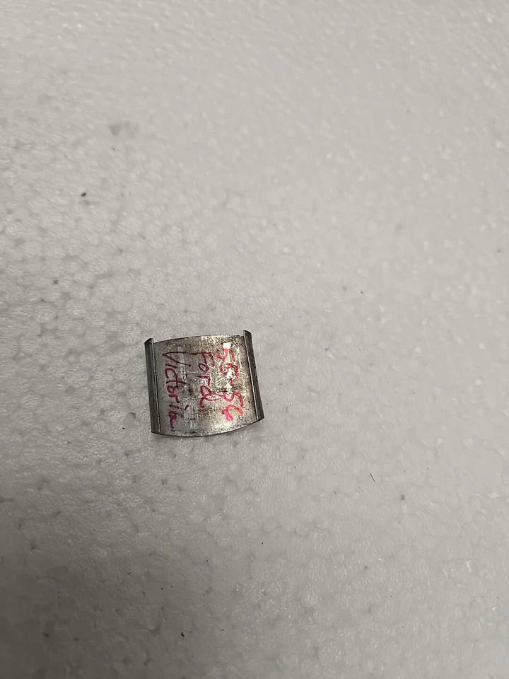 1955-1956 Ford Victoria Moldagem Joiner Clipe Centro Parte Inferior Traseira Vidro Exterior 55 56 - Imagem 4 de 4