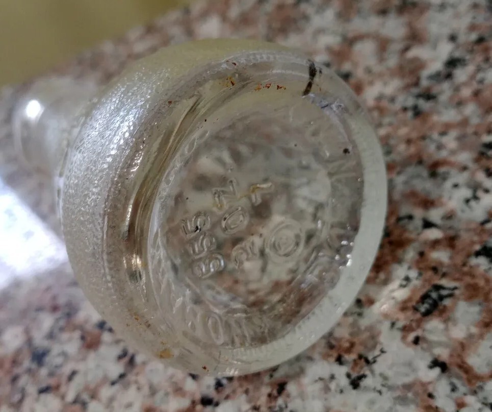 Vintage 1940's Esquire Scuff-Kote Shoe Polish Bottle 555