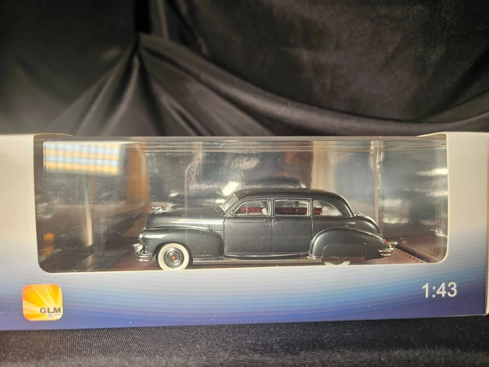RARO GLM 1947 Cadillac Seventy Five Fleetwood Gris Escala 1:43 Inv. #5451 Foto 2 de 4