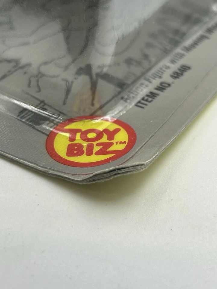 ToyBiz Marvel Superheroes Annihilus Anti-Matter Wing Thrust Action Figure 1992 - Image 4 of 4