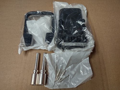Anderson Power TSA/A32404-10C9 Heavy Duty Power Connector DIN 320A 4/0 Pin #C200 - Picture 1 of 4