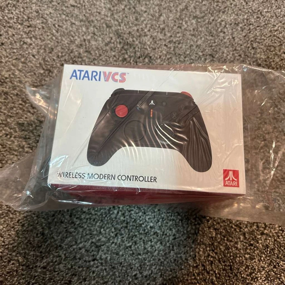 Controlador moderno inalámbrico Atari VCS para consola VCS 800 negro nogal ónix nuevo Foto 2 de 4