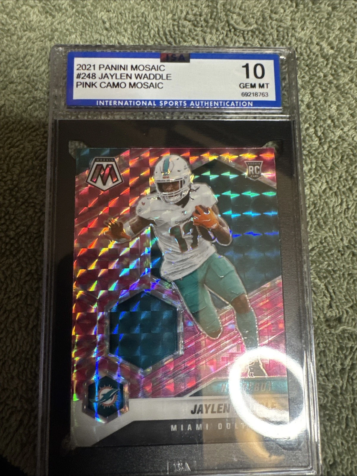 2021 Mosaic NFL Debut Mosaic Camo Pink Prizm Rookie #248 Jaylen Waddle