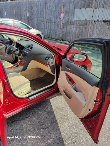 2011 Lexus ES 350 350 - Picture 14 of 29