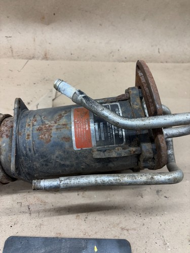 1970 71 72 73 74 CHEVROLET GMC Frigidaire Air Conditioning Compressor 5910793 OE - Picture 4 of 24