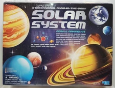 4M 3-Dimensional Glow-in-the-Dark Solar System Mobile Making Kit SEALED!