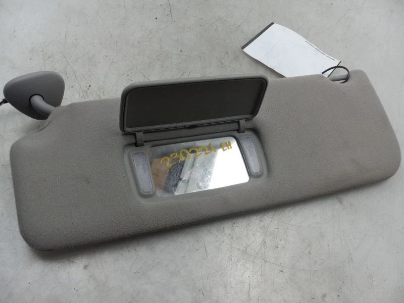 Toyota Sienna Le 2004 lado del conductor parasol  Foto 4 de 4