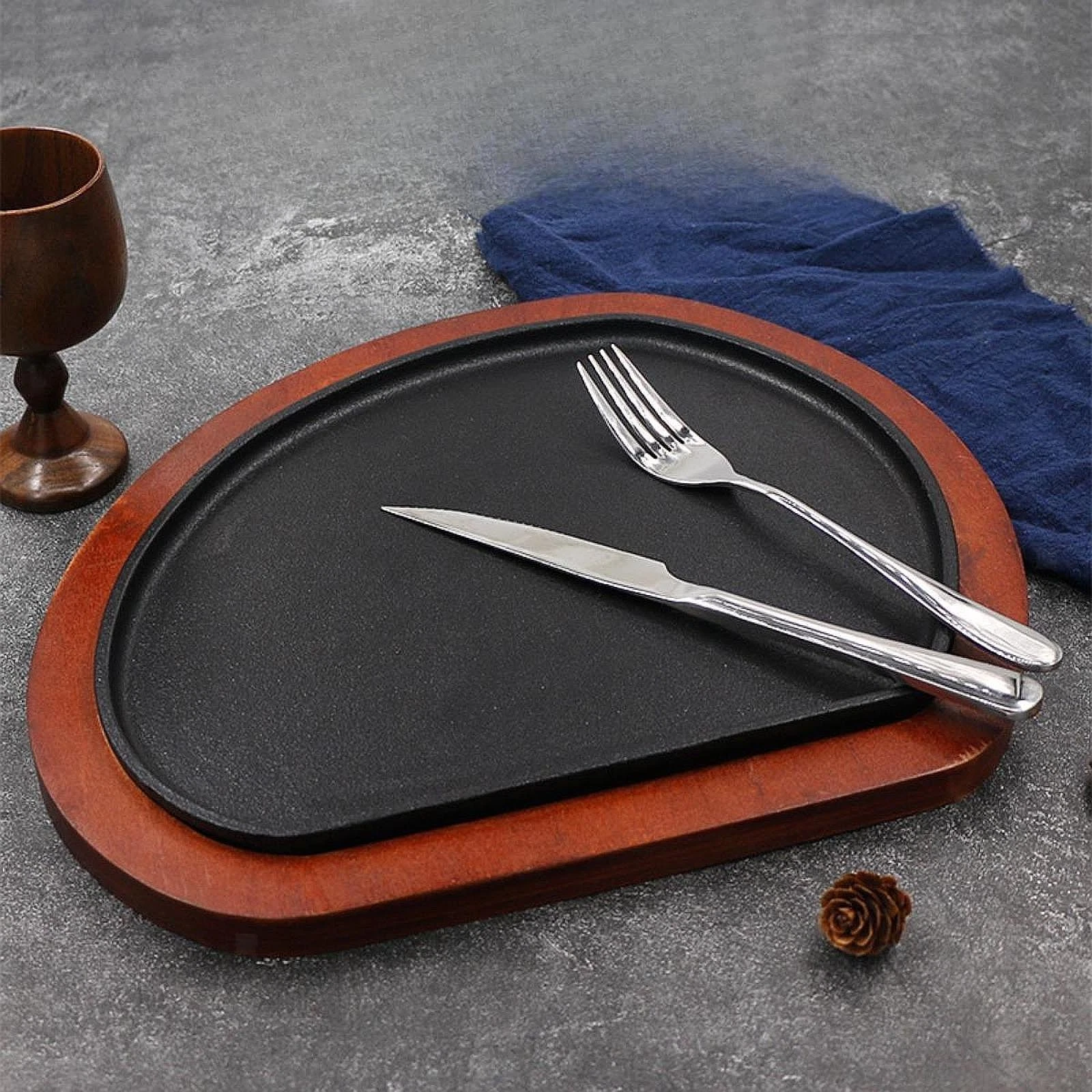 Cast Iron Steak Plate Wooden Base Sizzle Griddle Fajita Skillet Steak Serving