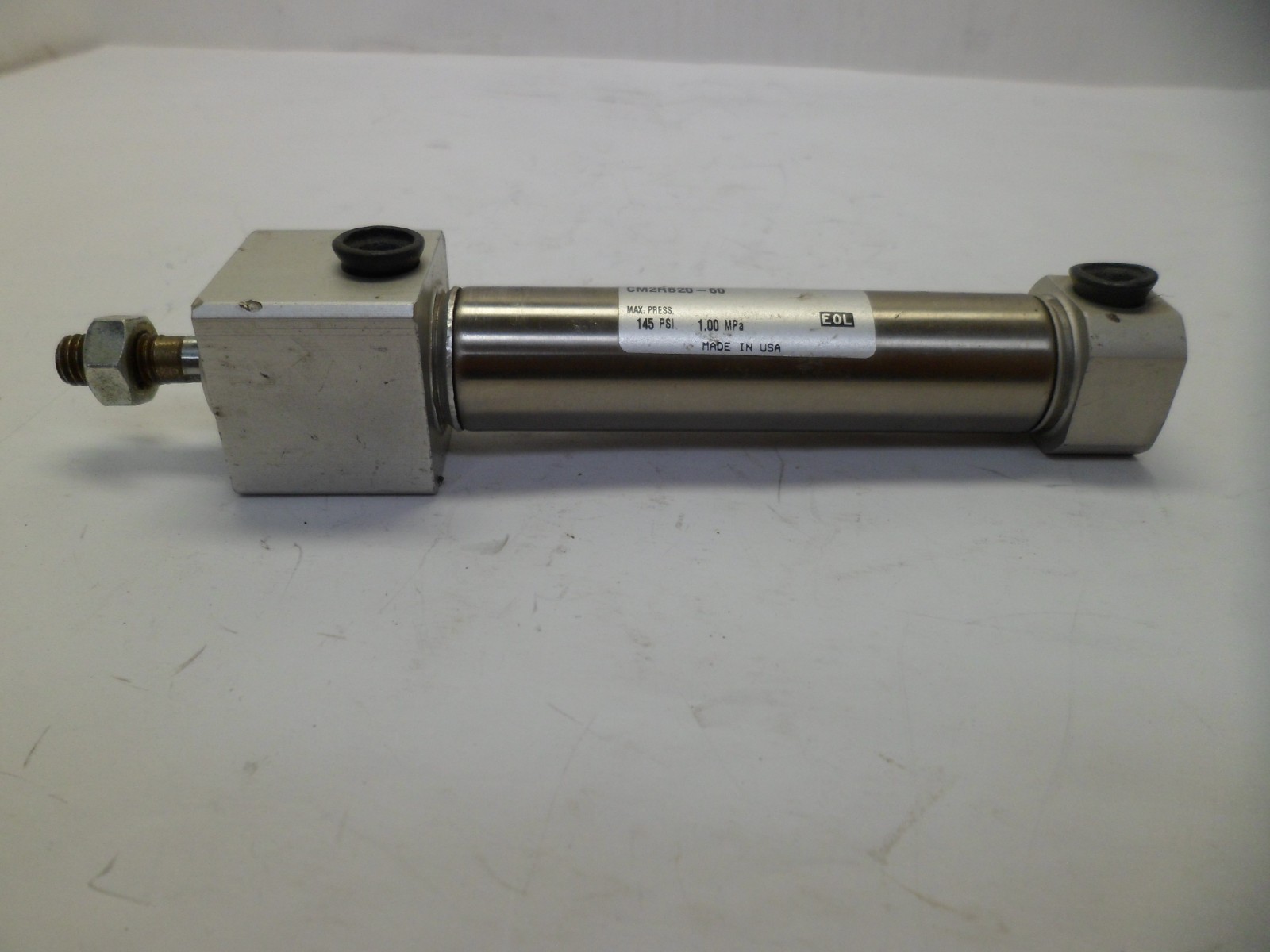 SMC CM2RB20-60 PNEUMATIC CYLINDER 20 Bore x 60mm. Stroke NOS FREE SHIP