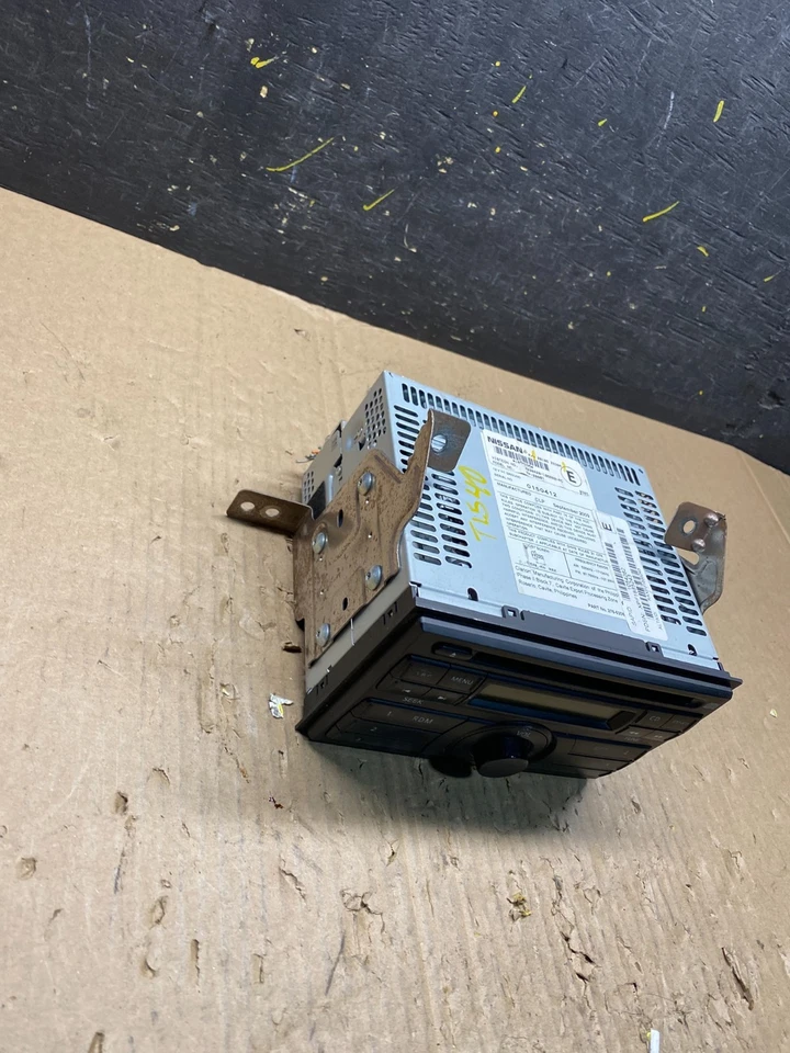 Nissan Pathfinder Armada AM FM 2008 2012 receptor de radio CD OEM T1540 DG Foto 3 de 4