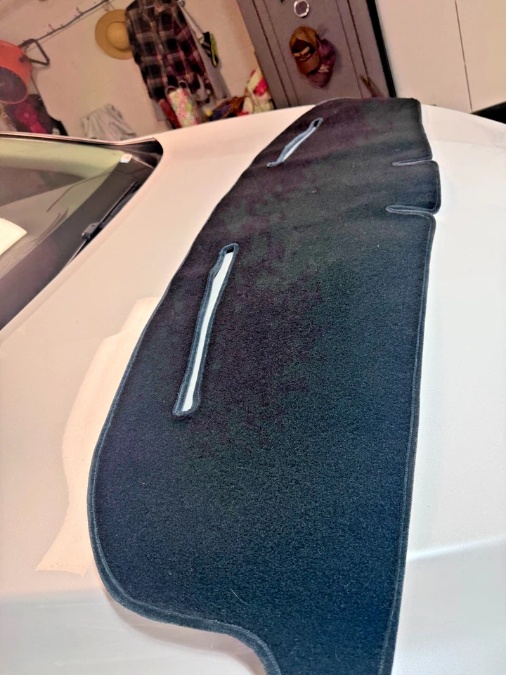 Tapete de capa de painel personalizado - para um Ford Thunderbird 1961 - 1962 (tapete preto) - Imagem 2 de 4