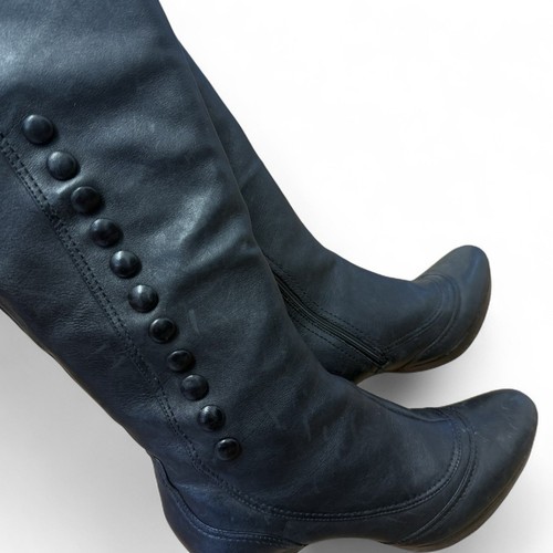 Clarks schwarze kniehohe Lederstiefel geknöpft mit 3"-Absatz Größe UK 6 - Bild 11 von 15