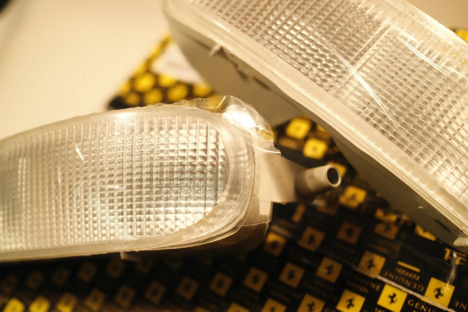 Ferrari 512M F355 indicatore di direzione anteriore sinistro e anteriore destro NOS brand new 157512 - Immagine 2 di 4