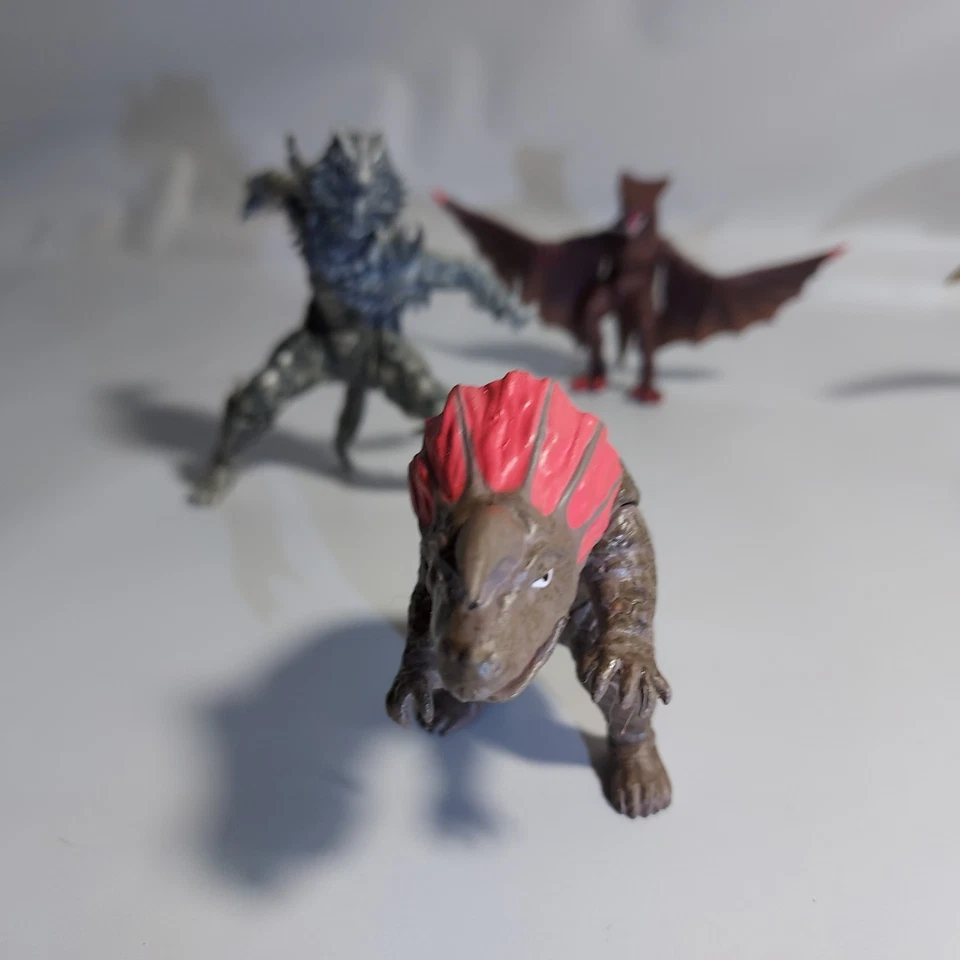 Bandai Lot of 6 HG Gashapon GAMERA Figures - Daitetsujin, Kamen Rider, Godzilla - Image 3 of 4
