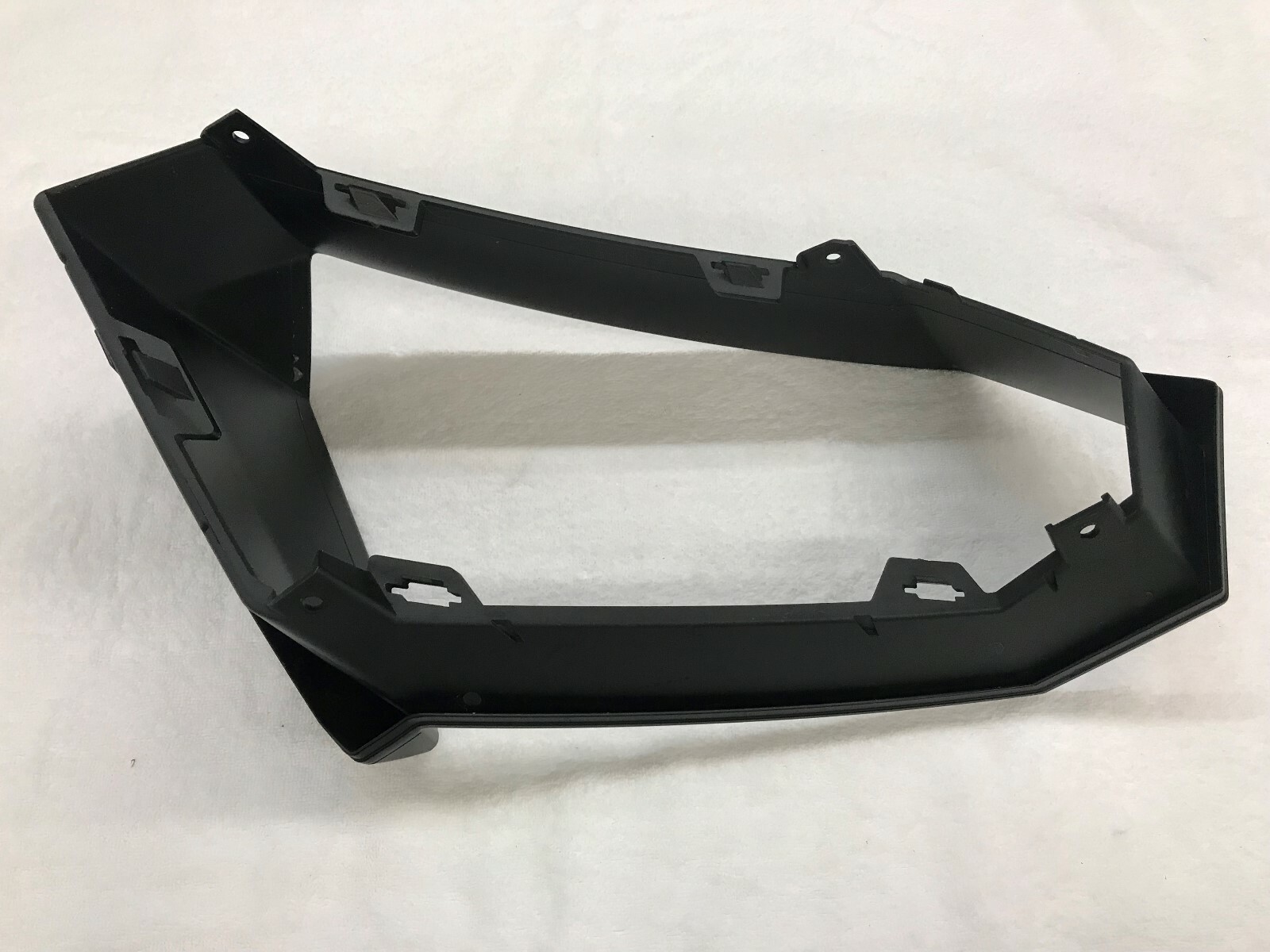 LAMBORGHINI AVENTADOR FRONT RIGHT BUMPER GRILL MOUNT TRIM OEM 470807820