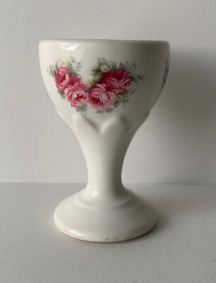 Alter Eierbecher mit  Rosen - Roesler (Rö10)