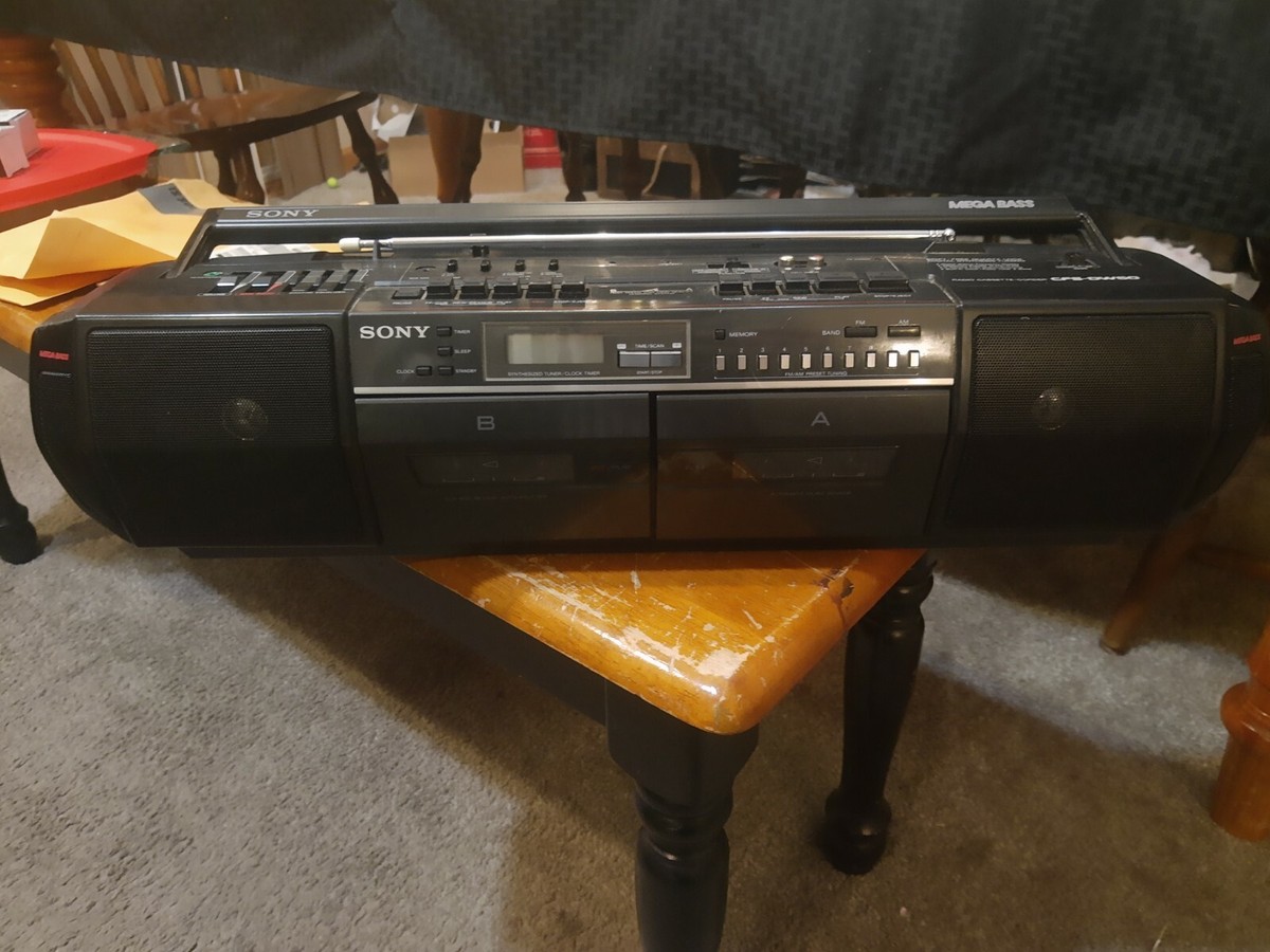 RADIO CASSETTE PORTABLE Sony CFS-DW30L Mega Bass Vintage 1980 EUR 89,90 - ES